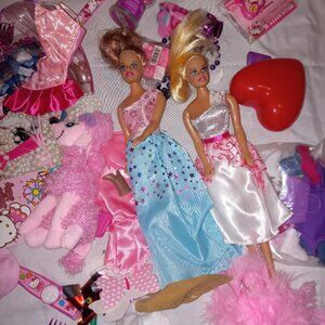 Ultimate Girls’ Toy Bundle: Dolls, Princess Toys, Jewelry, Plush & More!